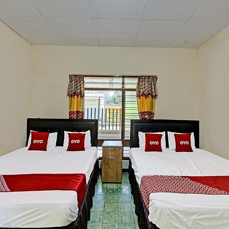 Oyo 90443 Hotel New Kartika In Cilopadang Kültér fotó