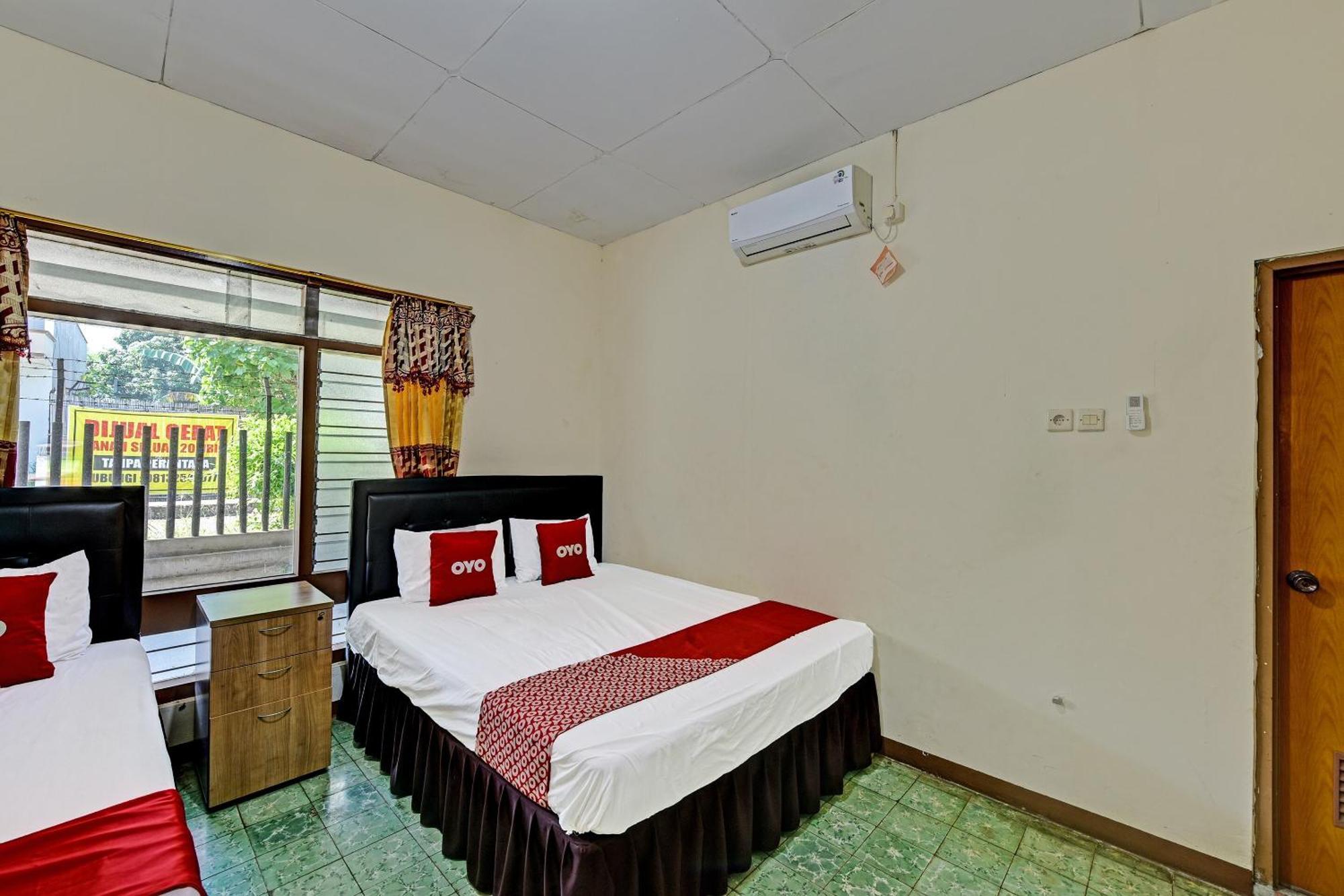 Oyo 90443 Hotel New Kartika In Cilopadang Kültér fotó