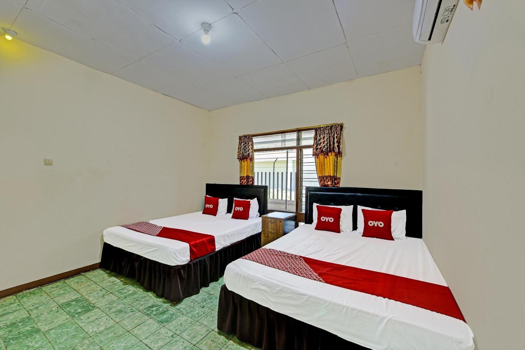 Oyo 90443 Hotel New Kartika In Cilopadang Kültér fotó