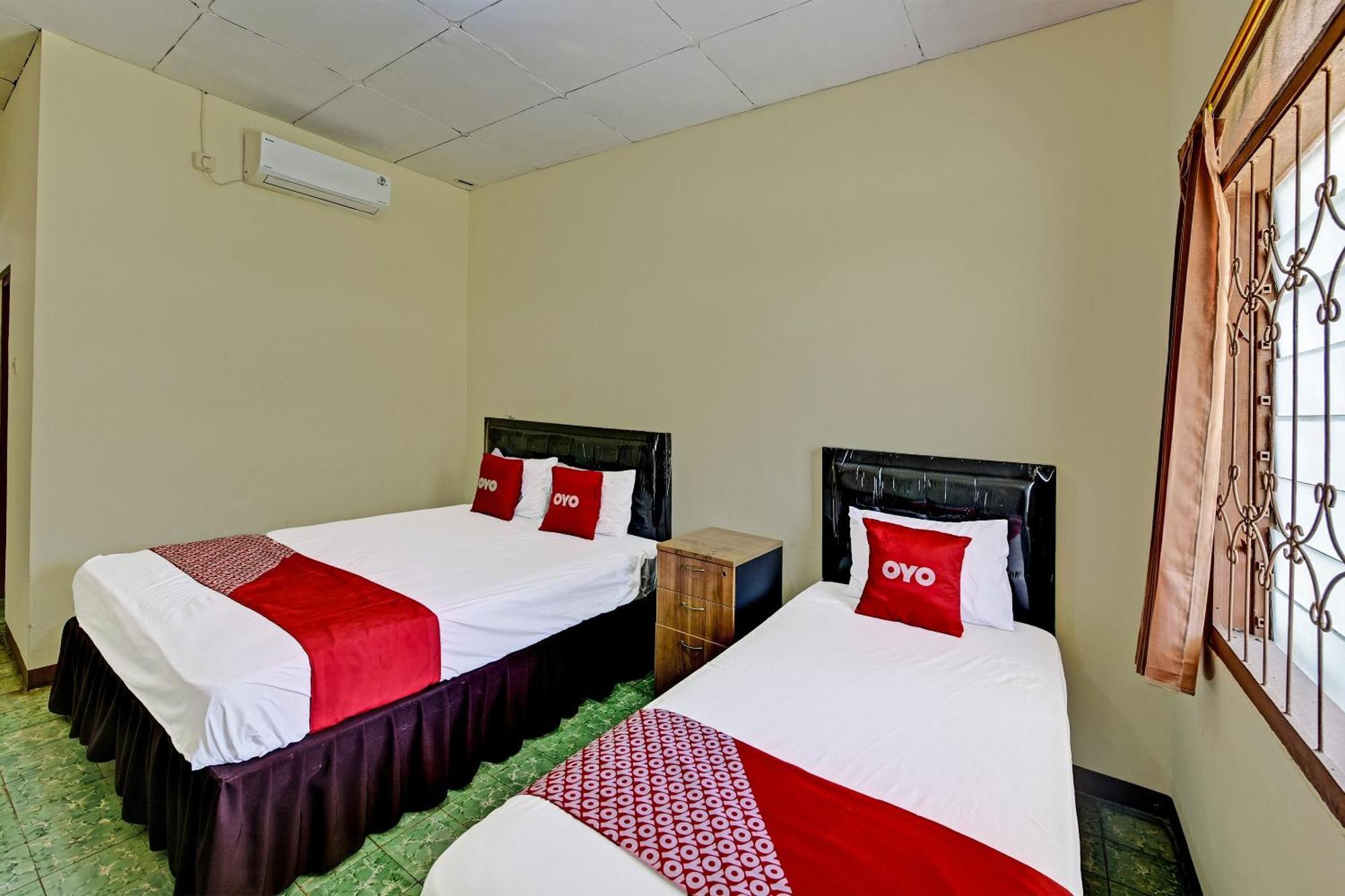 Oyo 90443 Hotel New Kartika In Cilopadang Kültér fotó