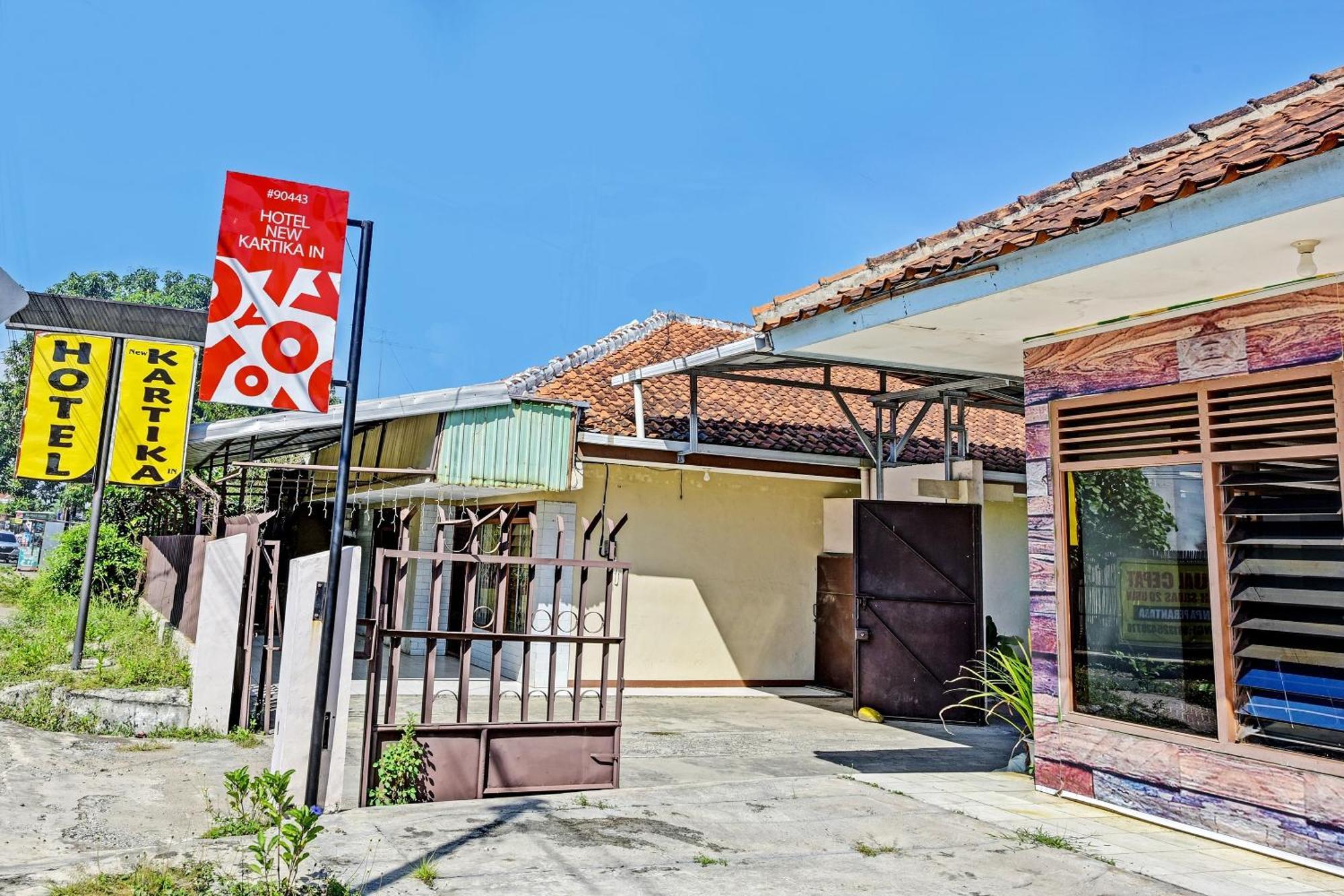 Oyo 90443 Hotel New Kartika In Cilopadang Kültér fotó